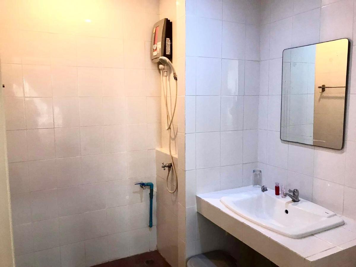 Kata Beach Guesthouse Kültér fotó