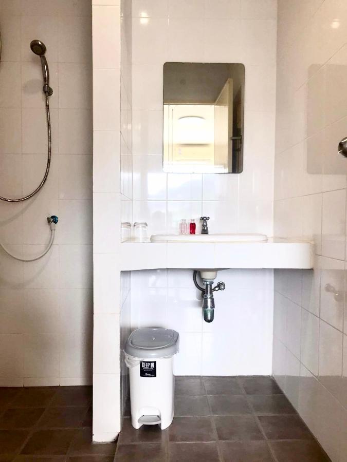 Kata Beach Guesthouse Kültér fotó